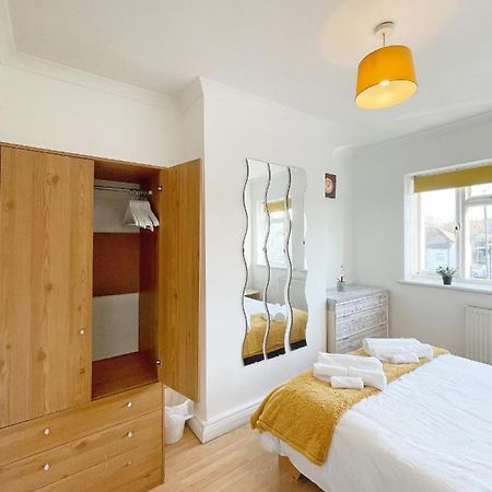 3 Bed Duplex Flat, Free Wifi & Netflix, Ideal For Contractors Apartment เกรฟเซ็นด์ ภายนอก รูปภาพ