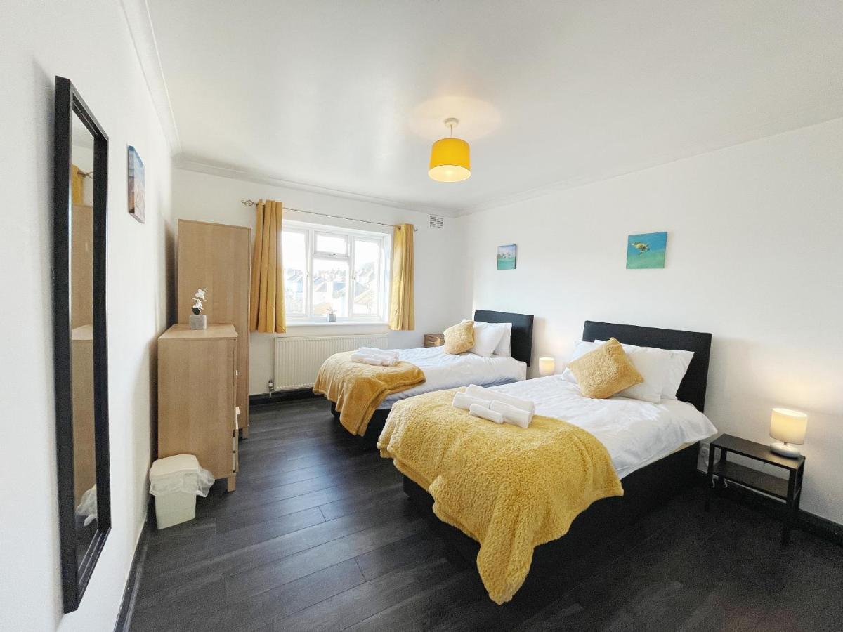 3 Bed Duplex Flat, Free Wifi & Netflix, Ideal For Contractors Apartment เกรฟเซ็นด์ ภายนอก รูปภาพ
