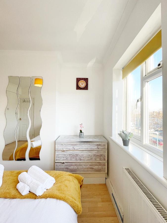 3 Bed Duplex Flat, Free Wifi & Netflix, Ideal For Contractors Apartment เกรฟเซ็นด์ ภายนอก รูปภาพ