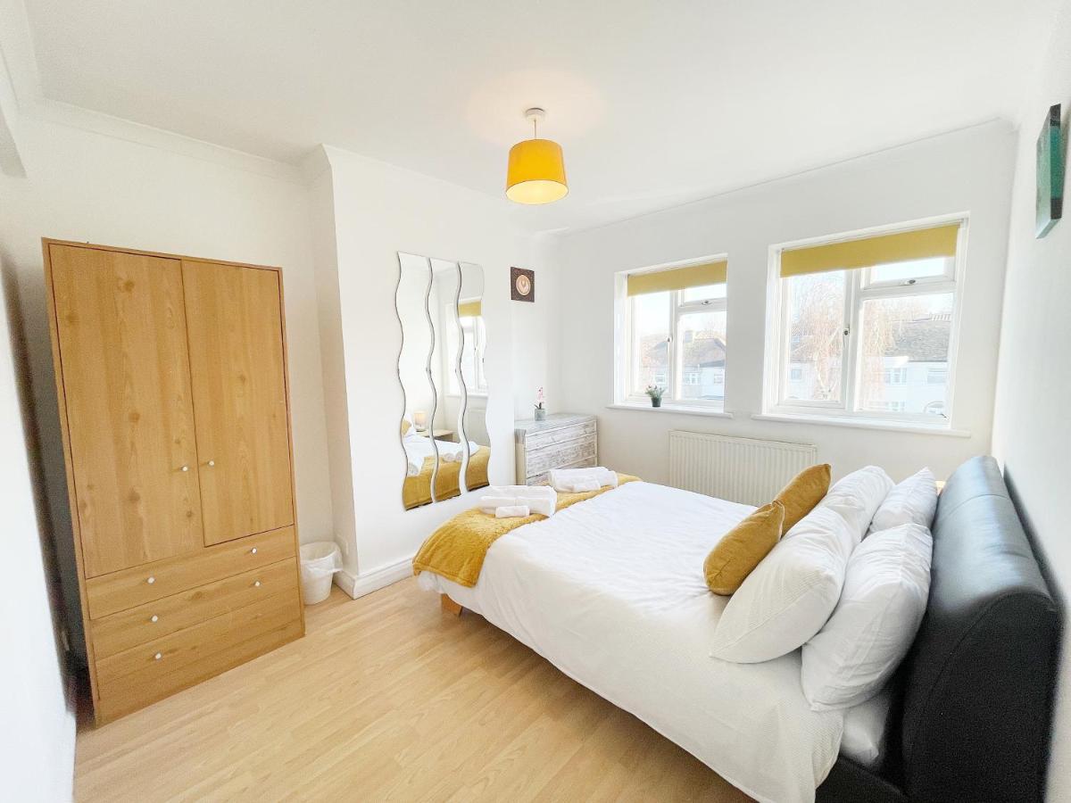 3 Bed Duplex Flat, Free Wifi & Netflix, Ideal For Contractors Apartment เกรฟเซ็นด์ ภายนอก รูปภาพ
